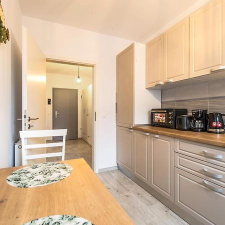 Apartament Smarald Braşov Esterno foto