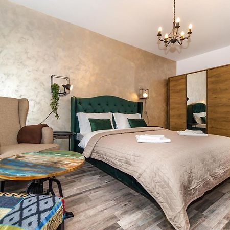 Apartament Smarald Braşov Esterno foto