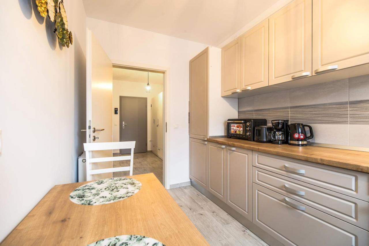 Apartament Smarald Braşov Esterno foto