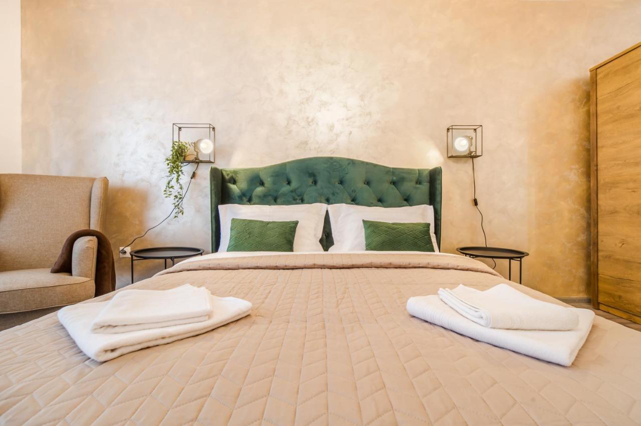 Apartament Smarald Braşov Esterno foto