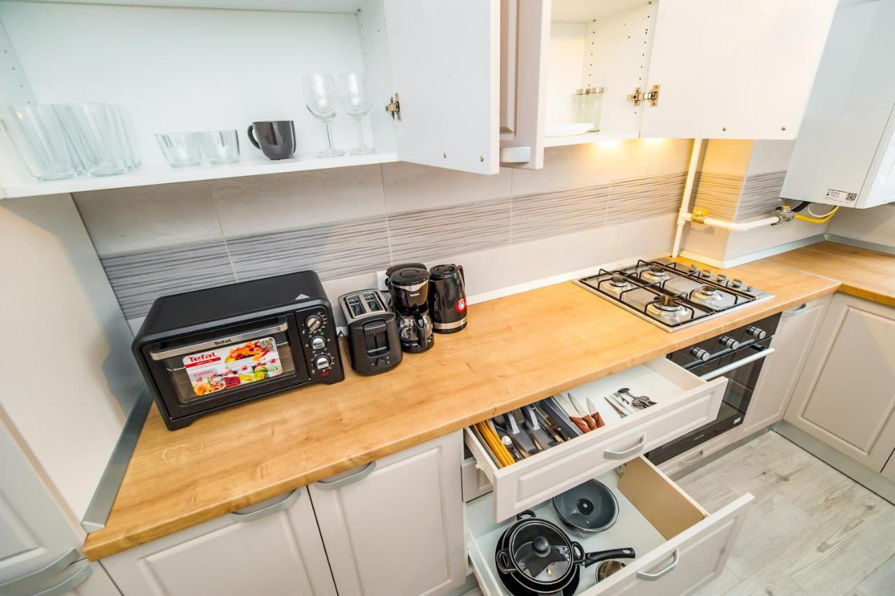 Apartament Smarald Braşov Esterno foto